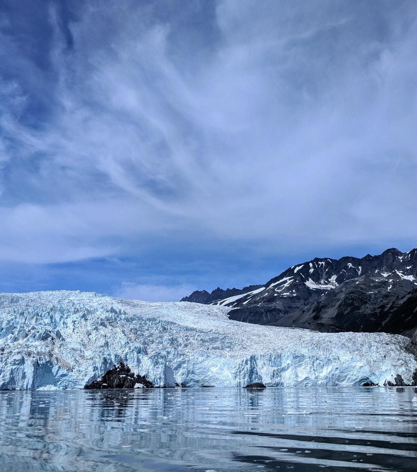 Best glaciers in Alaska | Alaska glaciers to check out during your Alaska travel vacation