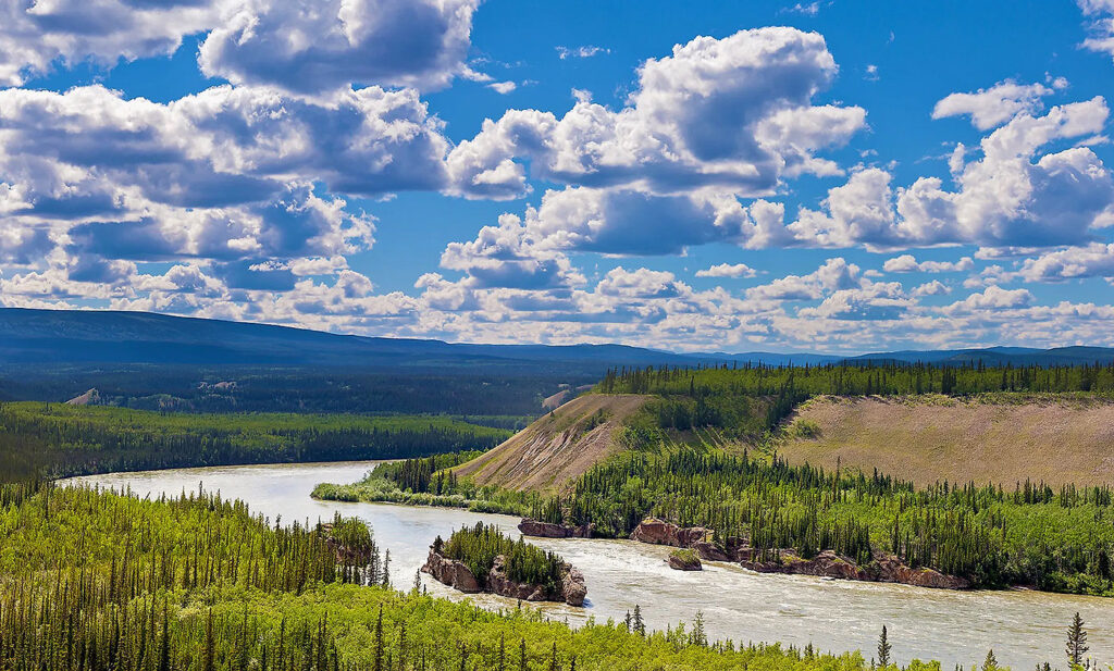 The 13 Most Gorgeous Rivers in Alaska for Fishing, Swimming, & Stunning ...