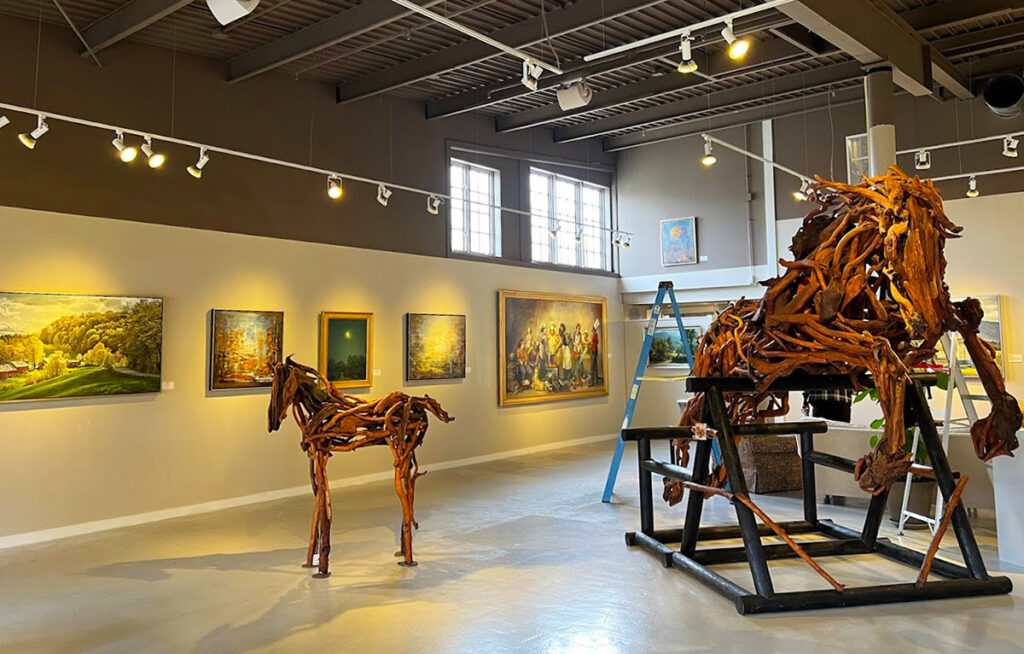 The best things to do in Manchester Vermont | Mancester VT activities: Discover Local Art at Helmholz Fine Art