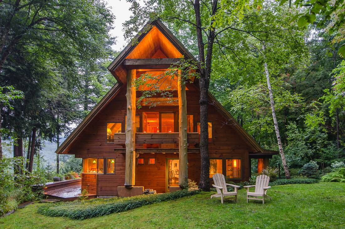 The best cozy and romantic log cabins in Vermont to rent